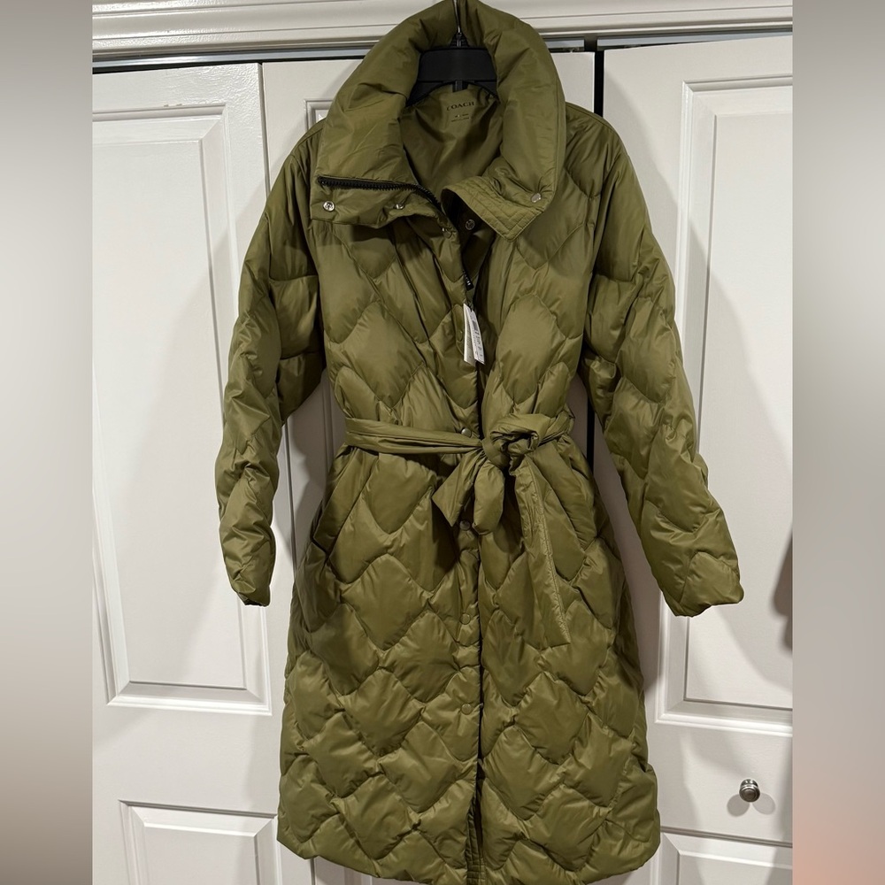 Authentic NWT COACH 🫒Olive 🫒Quilted Long puffer. Super cozy and soft! Belted